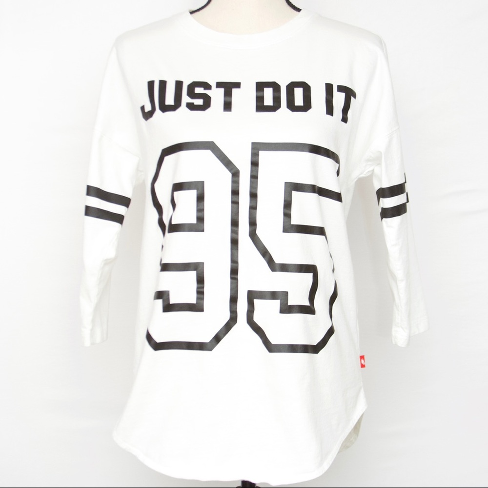 Nike Just Do It 95 Womens Size MED 3/4 Sleeve